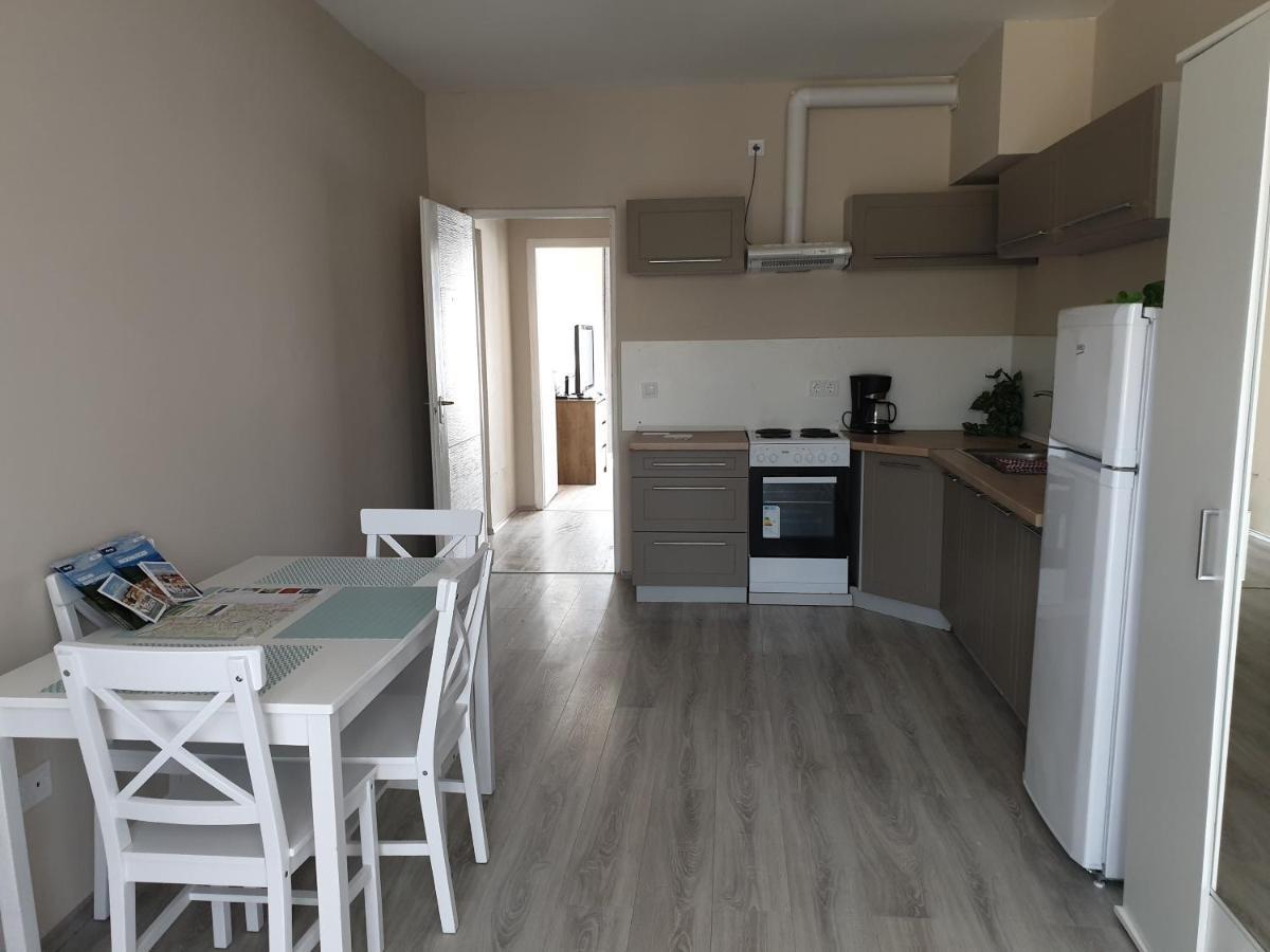 Chill House Apartman エゲル エクステリア 写真